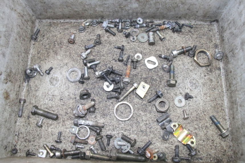 photo de SCHRAUBEN YAMAHA WHY 50 (1998 - 2000) - Hauptansicht