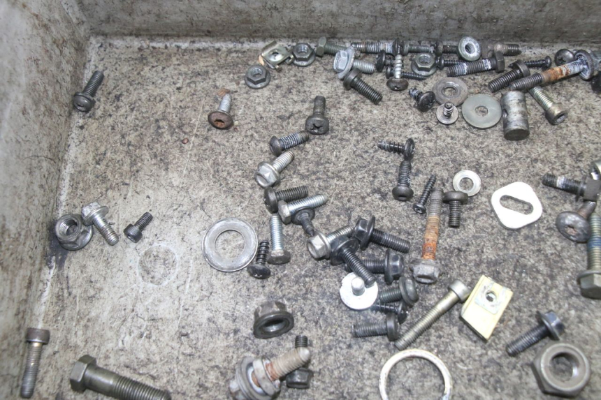 photo de SCHRAUBEN YAMAHA WHY 50 (1998 - 2000) - Detailansicht des Bauteils