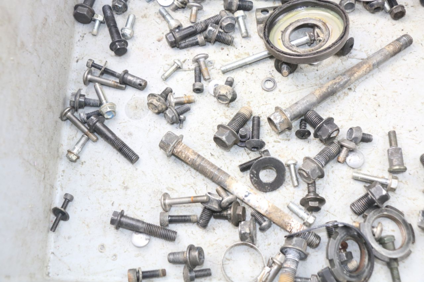 photo de SCHRAUBEN YAMAHA WR R 125 (2009 - 2017) - Detailansicht des Bauteils