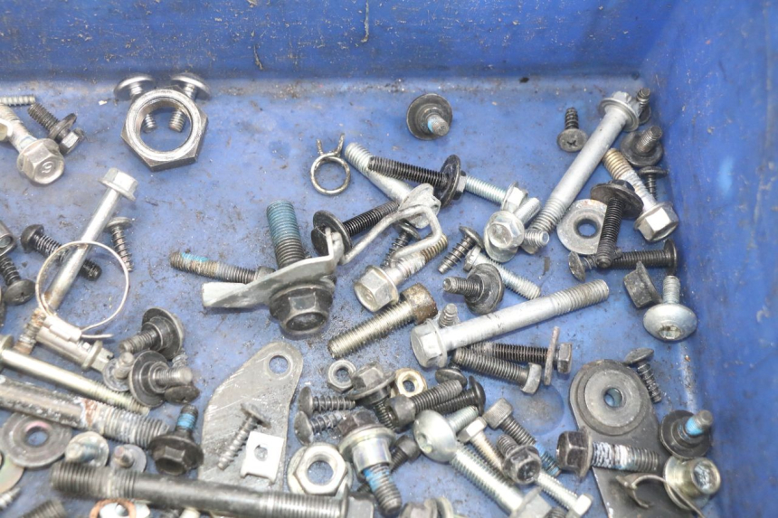 photo de SCHRAUBENBEUTEL YAMAHA X-MAX XMAX 125 (2010 - 2013) - Alternative Perspektive