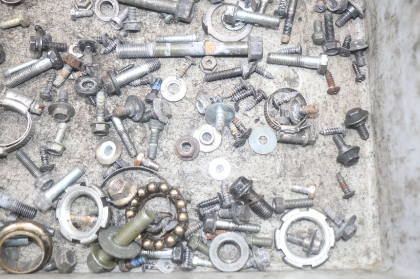 photo de SCHRAUBENBEUTEL YAMAHA XMAX X-MAX 125 (2006 - 2009) - Technische Nahaufnahme