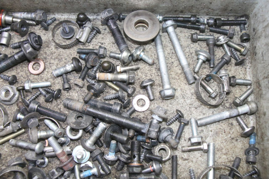 photo de SCHRAUBENBEUTEL YAMAHA X-MAX XMAX 125 (2010 - 2013) - Zoom auf Gebrauchszustand