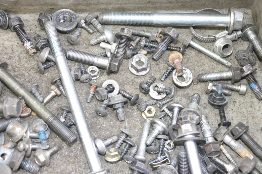 photo de SCHRAUBENBEUTEL YAMAHA X-MAX XMAX 125 (2010 - 2013) - Technische Nahaufnahme