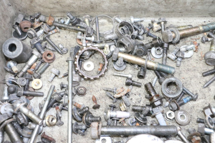 photo de SCHRAUBENBEUTEL YAMAHA X-MAX XMAX 250 (2006 - 2009) - Zoom auf Gebrauchszustand