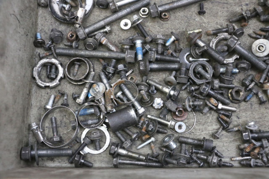 photo de SCHRAUBENBEUTEL YAMAHA XMAX X-MAX 125 (2006 - 2009) - Technische Nahaufnahme