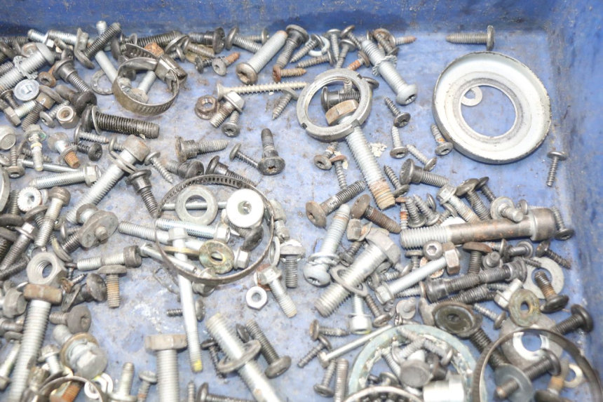 photo de SCHRAUBENBEUTEL PIAGGIO X10 125 (2012 - 2017) - Zoom auf Gebrauchszustand