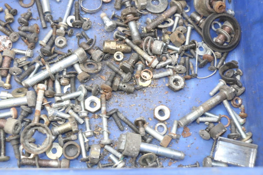 photo de SCHRAUBENBEUTEL PIAGGIO X9 EVOLUTION 125 (2003 - 2007) - Zoom auf Gebrauchszustand