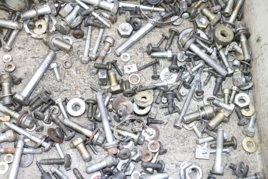 photo de SCHRAUBENBEUTEL PIAGGIO X9 EVOLUTION 125 (2003 - 2007) - Detailansicht des Bauteils