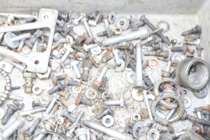 photo de SCHRAUBENBEUTEL PIAGGIO XEVO - X EVO 125 (2007 - 2017) - Zoom auf Gebrauchszustand