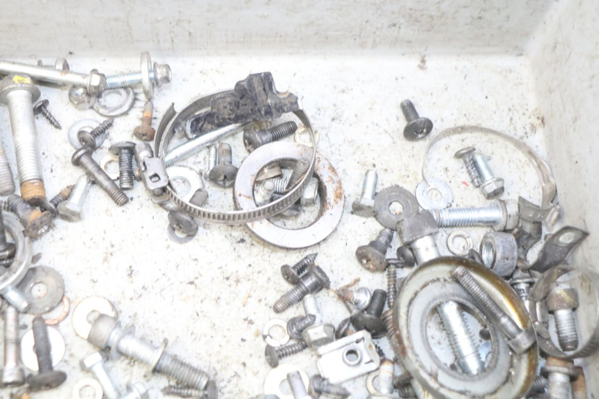 photo de SCHRAUBENBEUTEL PIAGGIO XEVO - X EVO 125 (2007 - 2017) - Alternative Perspektive