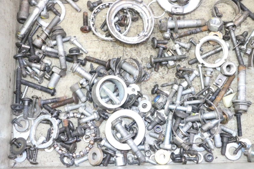 photo de SCHRAUBENBEUTEL PIAGGIO XEVO - X EVO 125 (2007 - 2017) - Zoom auf Gebrauchszustand