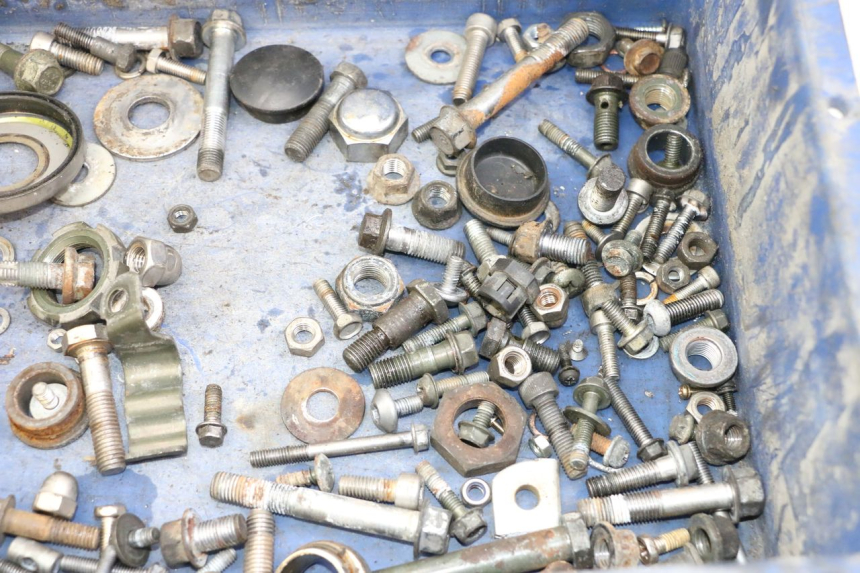 photo de SCHRAUBEN YAMAHA XJN DIVERSION 600 (2000 - 2003) - Detailansicht des Bauteils