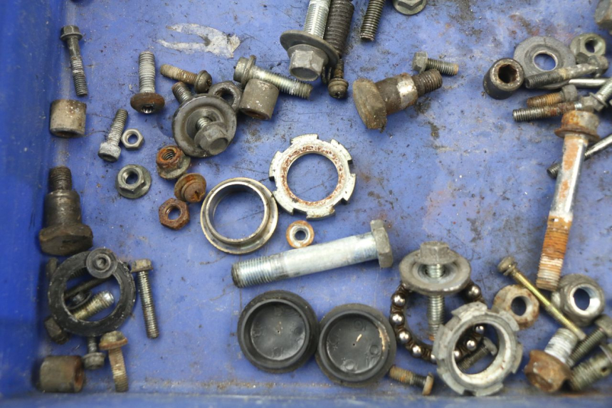 photo de SCHRAUBEN YAMAHA XJN XJ N DIVERSION 600 (1994 - 1997) - Detailansicht des Bauteils