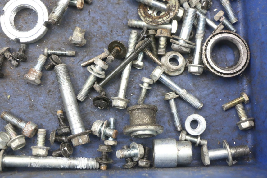 photo de SCHRAUBEN HYOSUNG XRX 125 (2000 - 2008) - Technische Nahaufnahme