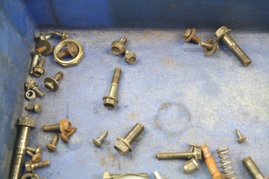 photo de SCHRAUBEN KINROAD XT T-8 125 (2006 - 2006) - Alternative Perspektive