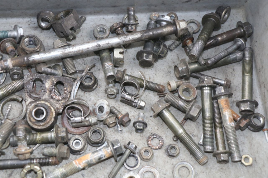 photo de SCHRAUBEN SHINERAY XY150STE 150 - Alternative Perspektive