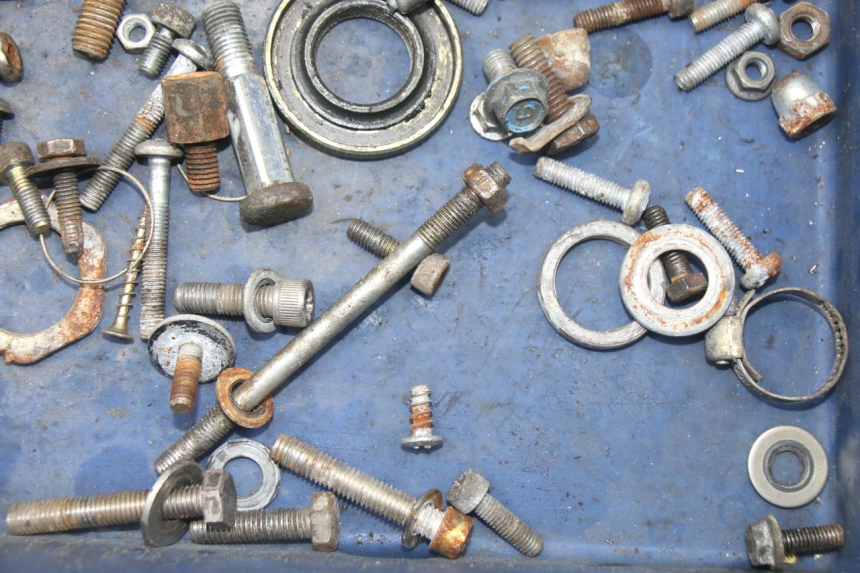 photo de SCHRAUBEN YAMAHA AEROX 50 (1997 - 2006) - Technische Nahaufnahme