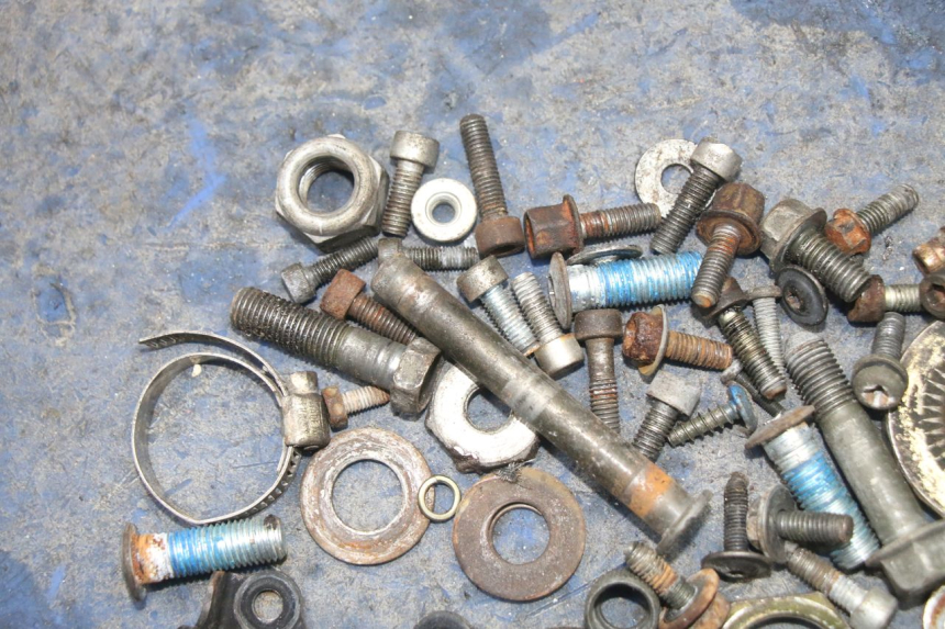 photo de SCHRAUBEN YAMAHA BW'S NG NEXT GENERATION 50 (1996 - 2003) - Detailansicht des Bauteils