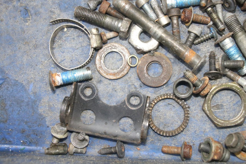 photo de SCHRAUBEN YAMAHA BW'S NG NEXT GENERATION 50 (1996 - 2003) - Alternative Perspektive