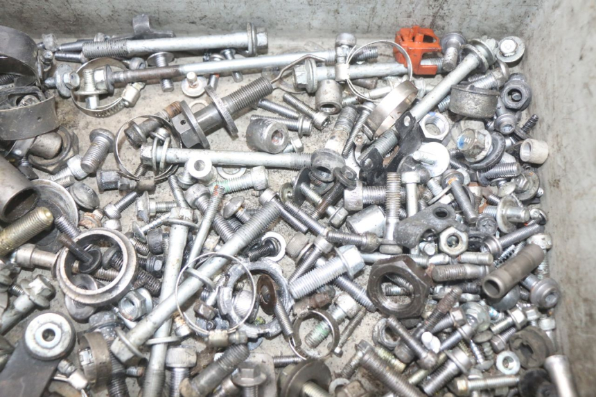 photo de SCHRAUBENBEUTEL YAMAHA FJR ABS 1300 (2006 - 2012) - Zoom auf Gebrauchszustand