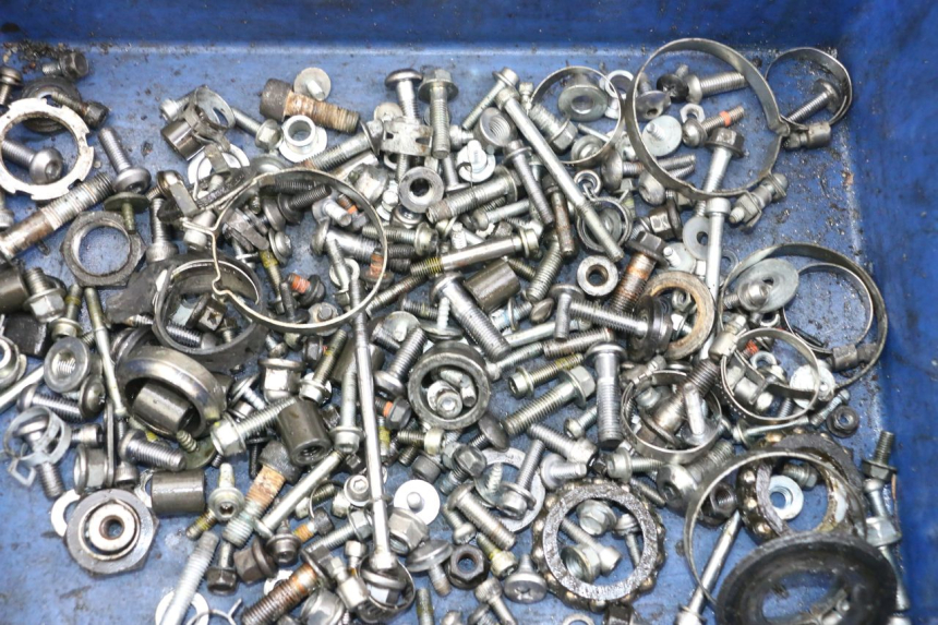 photo de SCHRAUBEN YAMAHA FZ1 FAZER 1000 (2007 - 2009) - Detailansicht des Bauteils