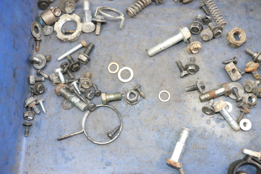 photo de SCHRAUBEN YAMAHA NEO'S NEOS 2T EASY 50 (2013 - 2016) - Zoom auf Gebrauchszustand