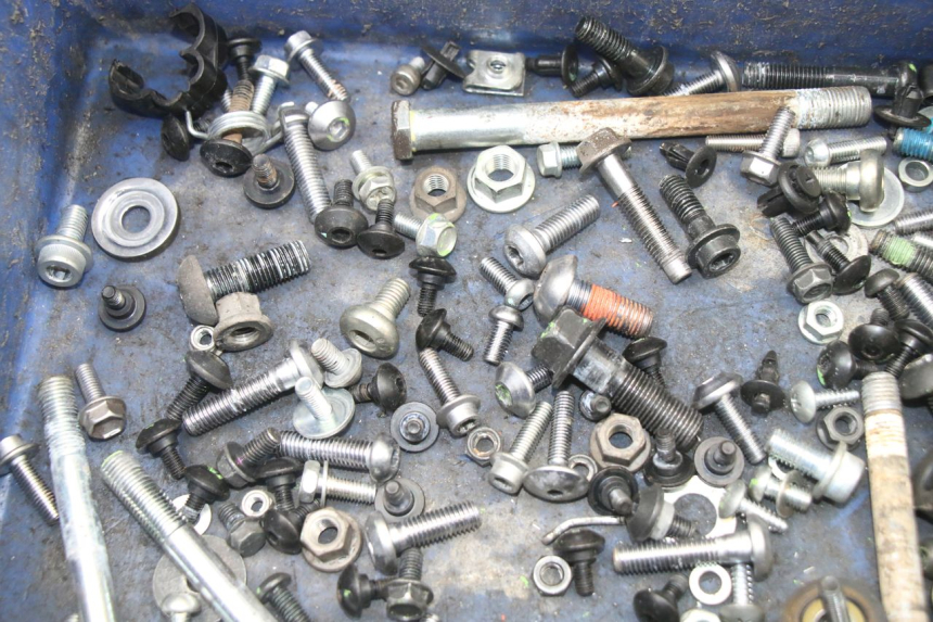 photo de SCHRAUBEN YAMAHA TRACER 7 700 (2020 - 2024) - Detailansicht des Bauteils