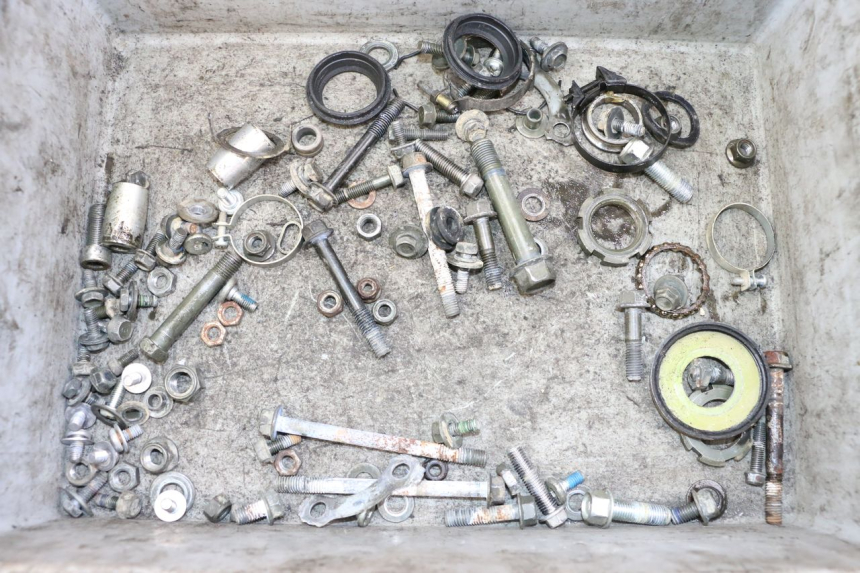 photo de SCHRAUBEN YAMAHA TTR 125 (2000 - 2020) - Hauptansicht