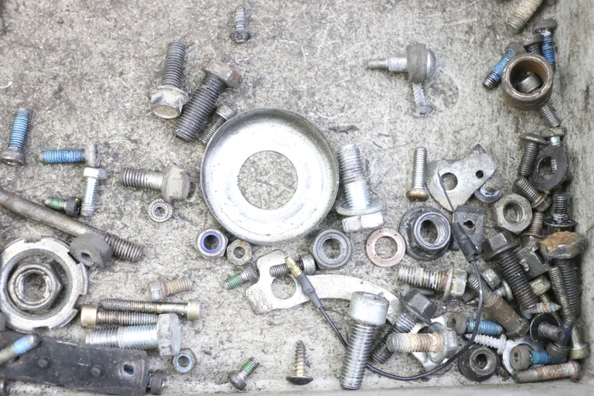 photo de SCHRAUBEN YAMAHA TZR 50 (2008 - 2016) - Zoom auf Gebrauchszustand