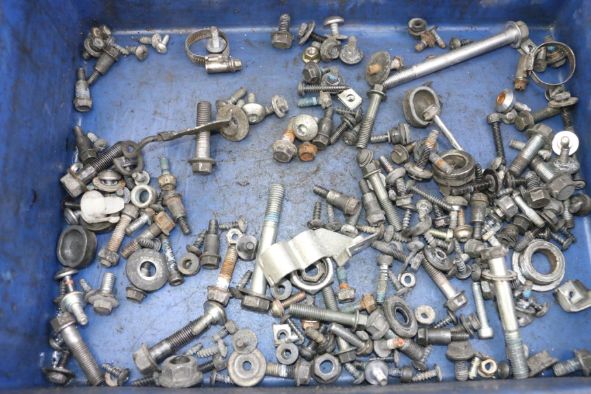 photo de SCHRAUBEN YAMAHA X-MAX XMAX ABS 250 (2010 - 2014) - Detailansicht des Bauteils