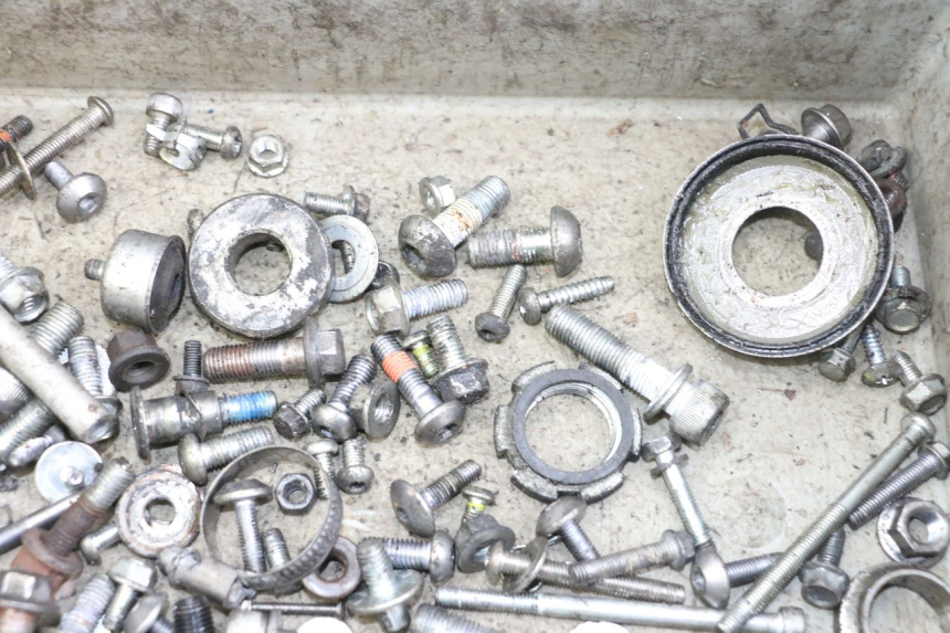 photo de SCHRAUBEN YAMAHA XJ6 ABS 600 (2008 - 2016) - Alternative Perspektive