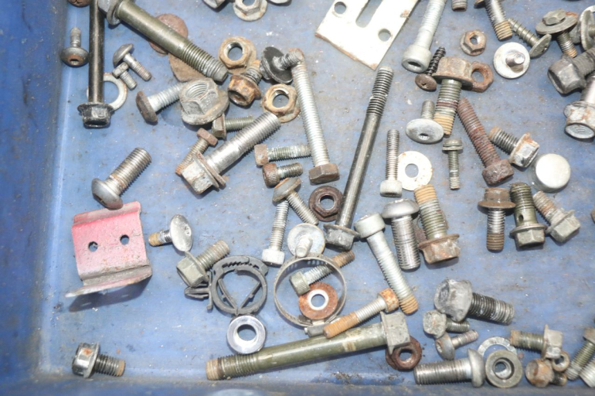 photo de SCHRAUBEN YAMAHA XVS DRAG STAR DRAGSTAR 650 (1997 - 2007) - Alternative Perspektive