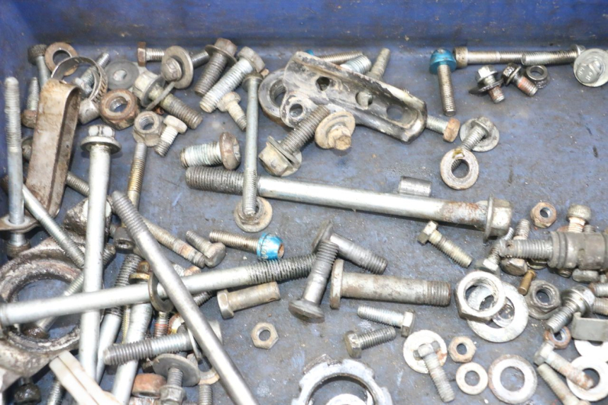 photo de SCHRAUBEN YAMAHA YZ-F YZF 250 (2007 - 2013) - Technische Nahaufnahme