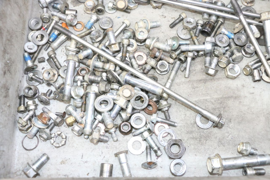 photo de SCHRAUBEN YAMAHA YFM R RAPTOR 250 (2008 - 2014) - Alternative Perspektive