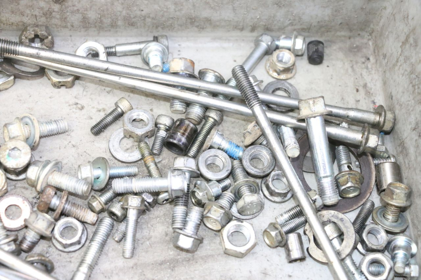 photo de SCHRAUBEN YAMAHA YFM R RAPTOR 250 (2008 - 2014) - Technische Nahaufnahme