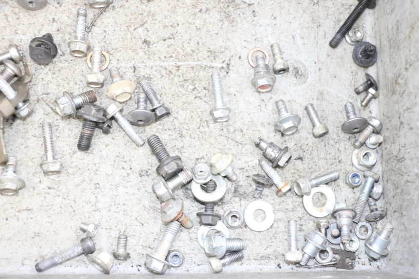 photo de SCHRAUBEN YAMAHA YFM R RAPTOR 250 (2008 - 2014) - Technische Nahaufnahme