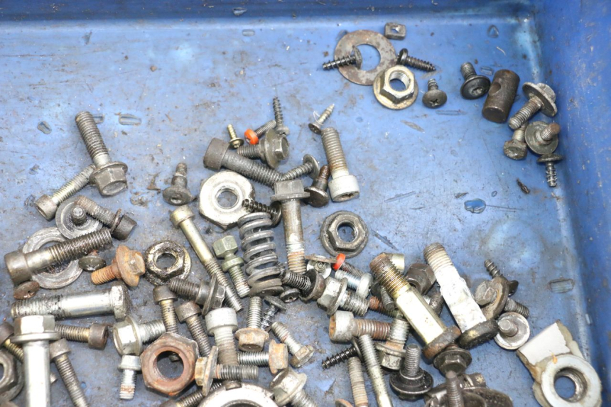 photo de SCHRAUBEN YAMAHA YN NEO'S 50 (1997 - 2004) - Zoom auf Gebrauchszustand