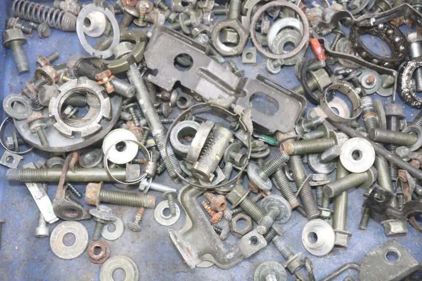 photo de SCHRAUBENBEUTEL YAMAHA YP MAJESTY 400 (2004 - 2008) - Zoom auf Gebrauchszustand