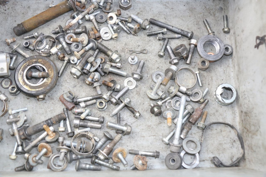 photo de SCHRAUBEN YAMAHA YZ-F YZF 250 (2014 - 2018) - Detailansicht des Bauteils