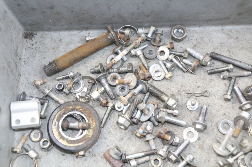 photo de SCHRAUBEN YAMAHA YZ-F YZF 250 (2014 - 2018) - Alternative Perspektive