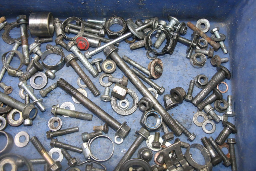 photo de SCHRAUBEN YAMAHA YZ 125 (1998 - 2005) - Zoom auf Gebrauchszustand