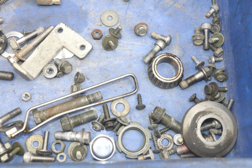 photo de SCHRAUBENBEUTEL YAMAHA YZF R THUNDERCAT 600 (1996 - 2003) - Zoom auf Gebrauchszustand