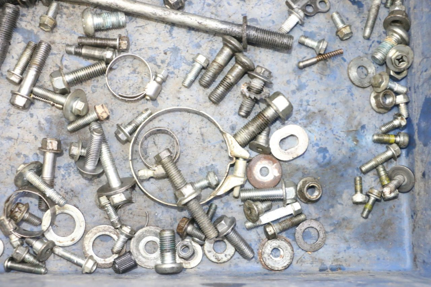 photo de SCHRAUBENSET YAMAHA YZF YZ-F 450 (2014 - 2016) - Zoom auf Gebrauchszustand