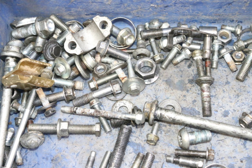 photo de SCHRAUBENSET YAMAHA YZF YZ-F 450 (2014 - 2016) - Technische Nahaufnahme