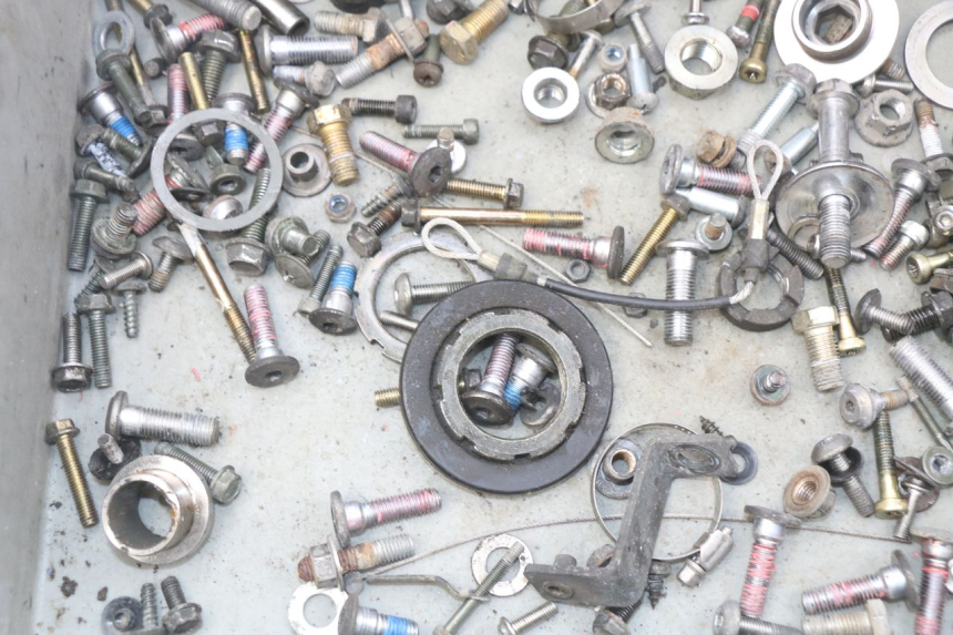 photo de SCHRAUBENBEUTEL KAWASAKI Z S 750 (2003 - 2006) - Zoom auf Gebrauchszustand