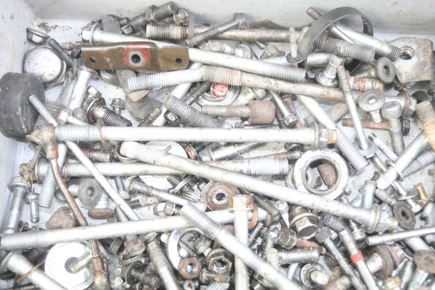 photo de SCHRAUBENBEUTEL KAWASAKI ZEPHYR 1100 ( - 1995) - Technische Nahaufnahme