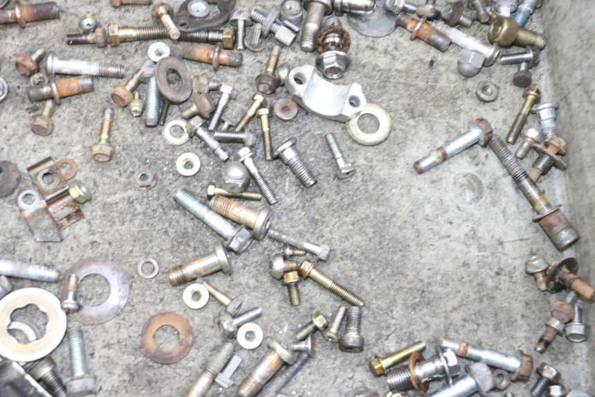 photo de SCHRAUBEN KYMCO ZING 125 (1997 - 2003) - Detailansicht des Bauteils