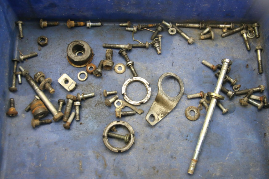 photo de SCHRAUBENBEUTEL PIAGGIO ZIP 2T 50 (2009 - 2019) - Hauptansicht