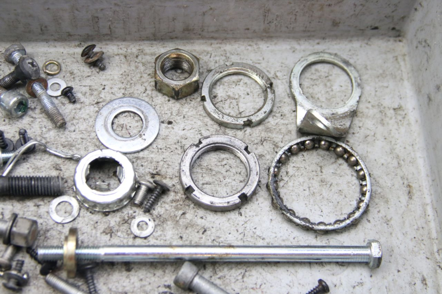 photo de SCHRAUBENBEUTEL PIAGGIO ZIP 4T 50 (2018 - 2020) - Alternative Perspektive