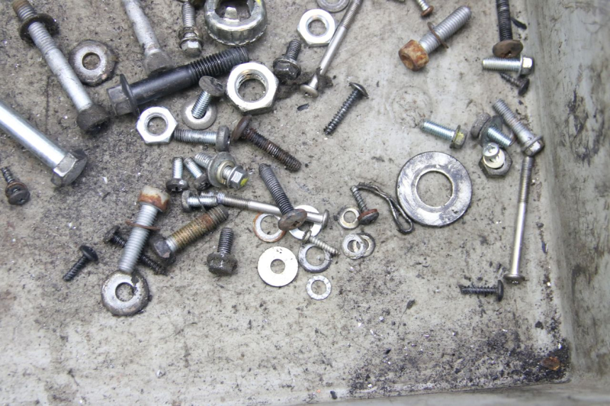 photo de SCHRAUBENBEUTEL PIAGGIO ZIP 4T 50 (2018 - 2020) - Zoom auf Gebrauchszustand